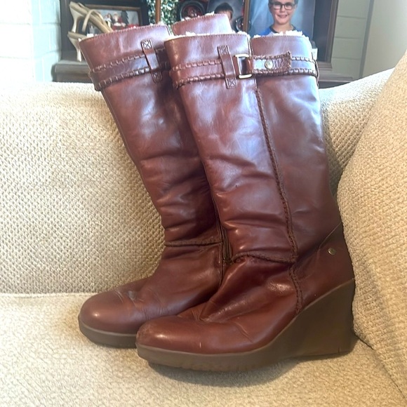 UGG Leather & Real Fur Wedge Boots - Picture 1 of 12